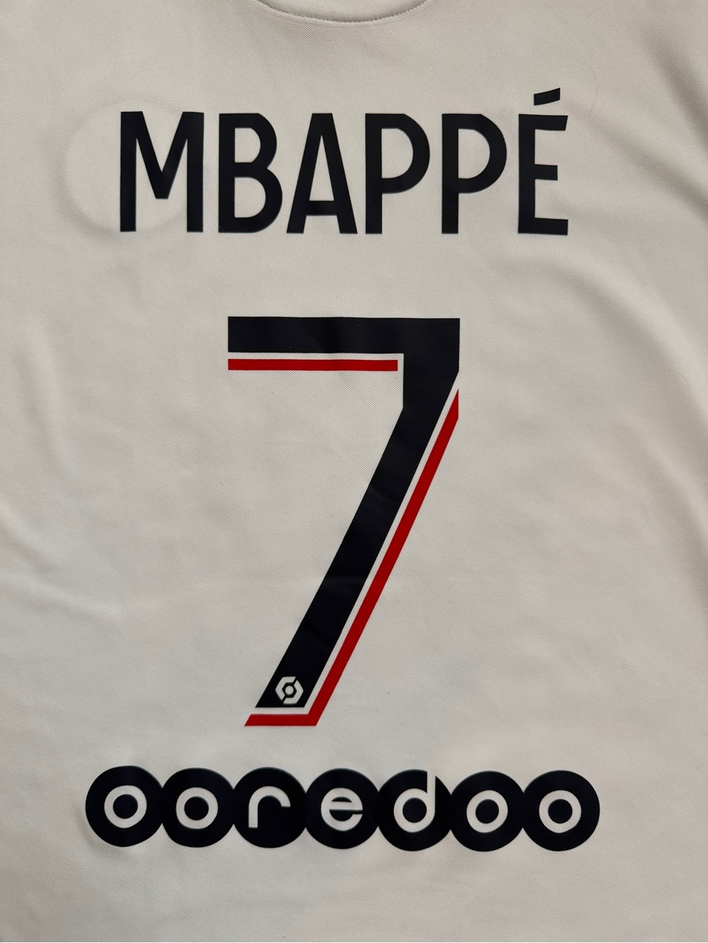 Paris Saint-Germain Kylian Mbappé #7 Away Jersey (2021/22) - Picture 8 of 8